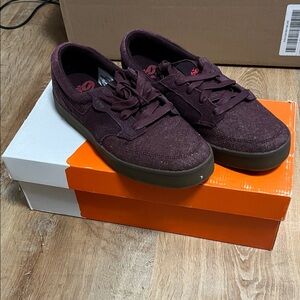 Nike Braata premium burgundy shoes sneakers us 8 uk 7 eur 41 brand new